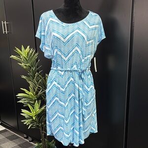 Sonoma Round Neck,cap sleeve,elastic tie waist,hip pockets,geometric pattern